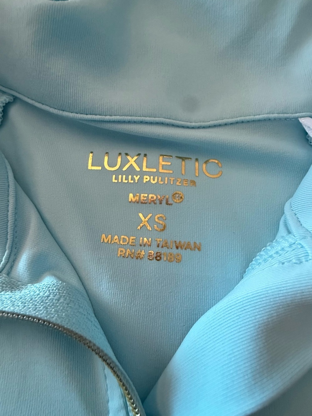 Lilly Pulitzer Luxletic Justine Half Zip UPF 50 Pullover|Fresh Water Blue|XS|NWT - Picture 6 of 7